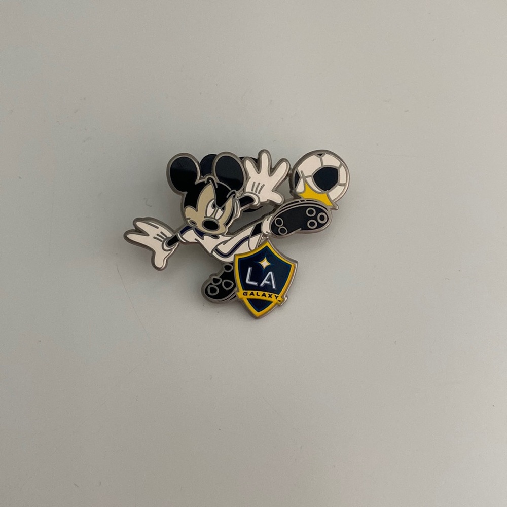 LA Galaxy Soccer Mickey Pin